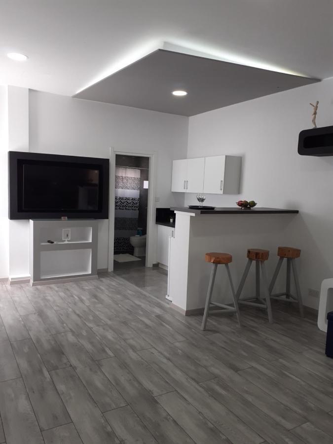 Deluxe Yiota'S Studio ! Klorakas Екстериор снимка