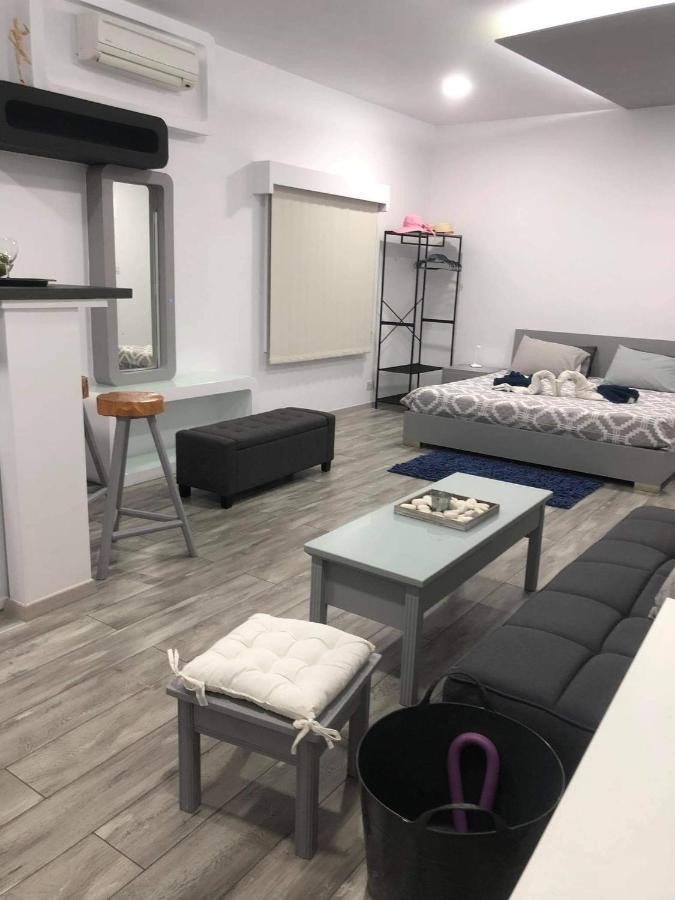 Deluxe Yiota'S Studio ! Klorakas Екстериор снимка