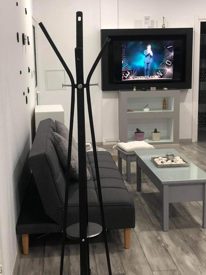 Deluxe Yiota'S Studio ! Klorakas Екстериор снимка