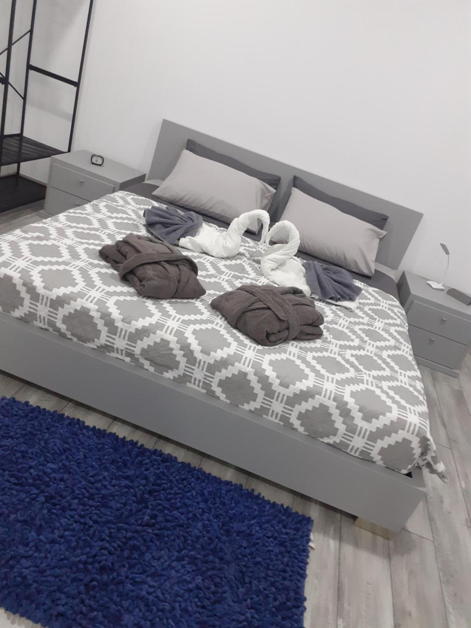 Deluxe Yiota'S Studio ! Klorakas Стая снимка
